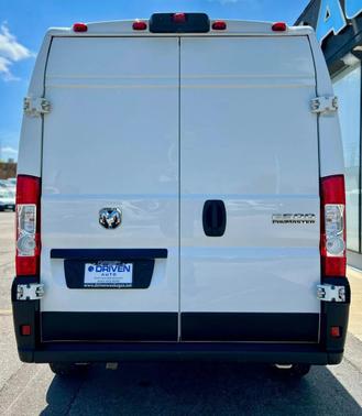 Bright White Clearcoat 2024 RAM ProMaster 2500 High Roof