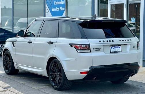 2016 Land Rover Range Rover Sport 4WD 4dr V8