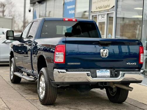 2024 RAM 2500 Big Horn 4x4 Crew Cab 6'4' Box