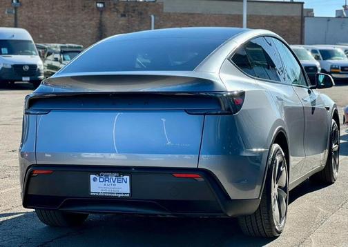 2026 Tesla Model Y Premium AWD
