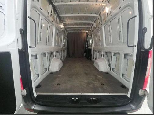 Arctic White 2021 Mercedes-Benz Sprinter 2500 Standard Roof