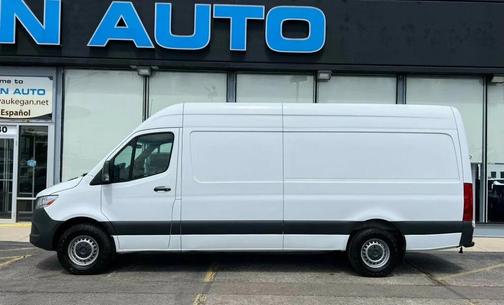 Arctic White 2021 Mercedes-Benz Sprinter 2500 Standard Roof
