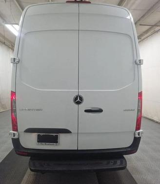 Arctic White 2021 Mercedes-Benz Sprinter 2500 Standard Roof