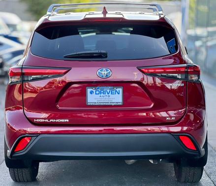 2021 Toyota Highlander Hybrid XLE