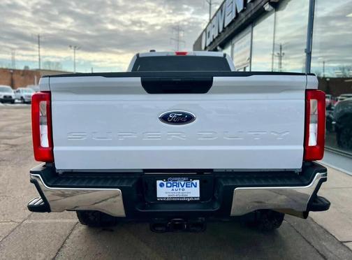 2024 Ford F-350 SUPER DUTY