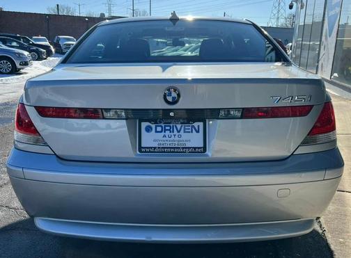 2003 BMW 745 745i