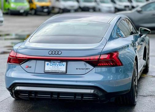 2022 Audi RS e-tron GT quattro