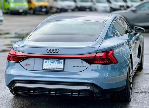 2022 Audi RS e-tron GT quattro