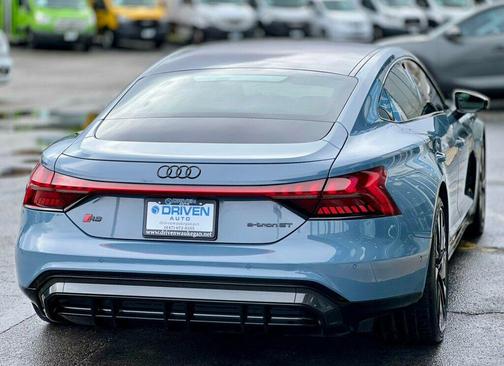 2022 Audi RS e-tron GT quattro