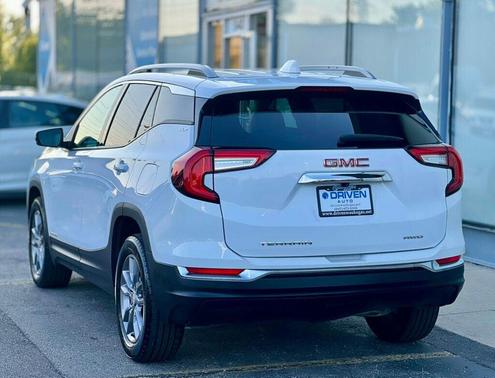 2024 GMC Terrain SLT