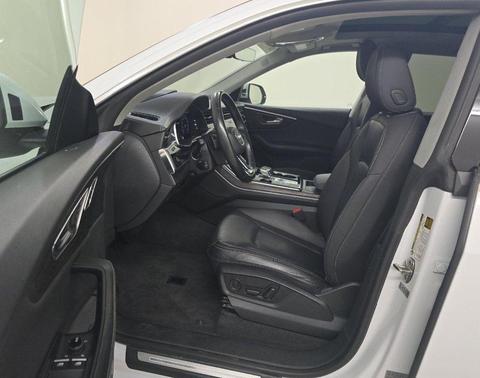Glacier White Metallic 2022 Audi Q8 55 Prestige