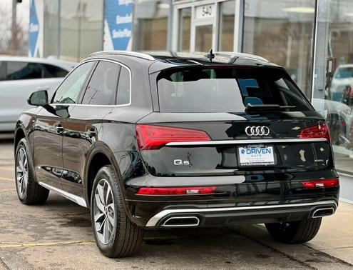2023 Audi Q5 45 S line Premium Plus