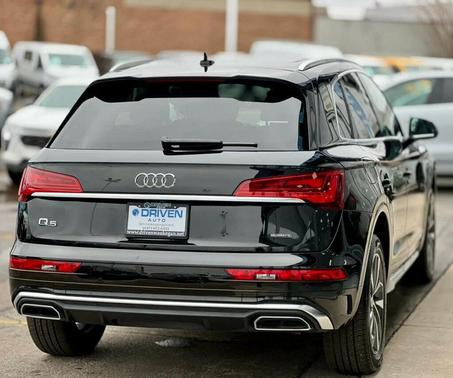 2023 Audi Q5 45 S line Premium Plus