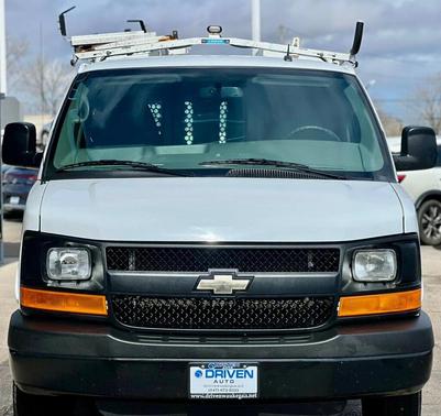 WHITE 2015 Chevrolet Express 2500 Work Van