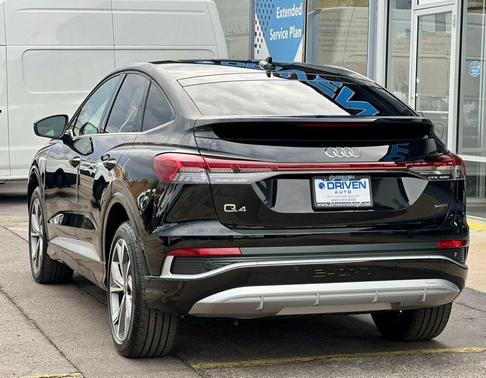 Mythos Black Metallic 2023 Audi Q4 e-tron Sportback Prestige 50 quattro