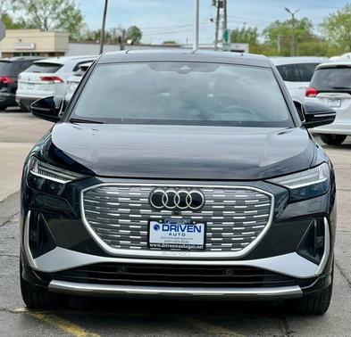 Mythos Black Metallic 2023 Audi Q4 e-tron Sportback Prestige 50 quattro