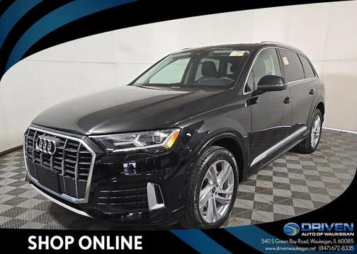 Mythos Black Metallic 2022 Audi Q7 45 Premium