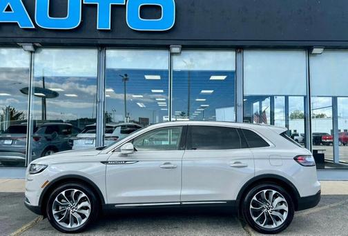 2022 Lincoln Nautilus Reserve FWD