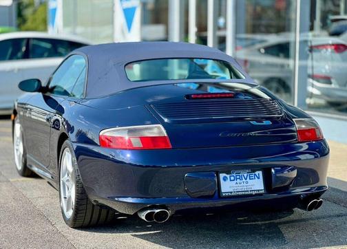 2004 Porsche 911 Carrera