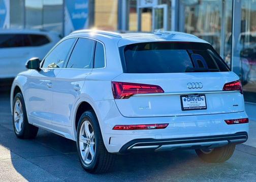 2023 Audi Q5 40 Premium