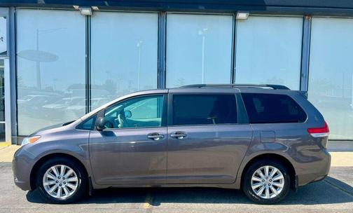 2012 Toyota Sienna LE