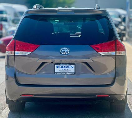 2012 Toyota Sienna LE