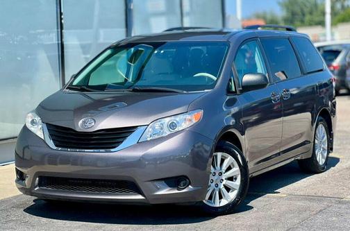 2012 Toyota Sienna LE