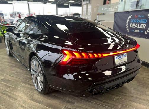 2022 Audi e-tron GT Prestige