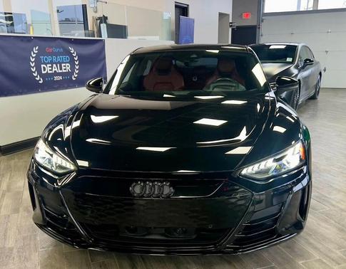 2022 Audi e-tron GT Prestige