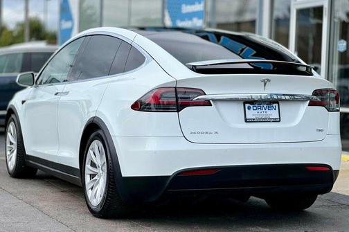 2017 Tesla Model X 75D AWD