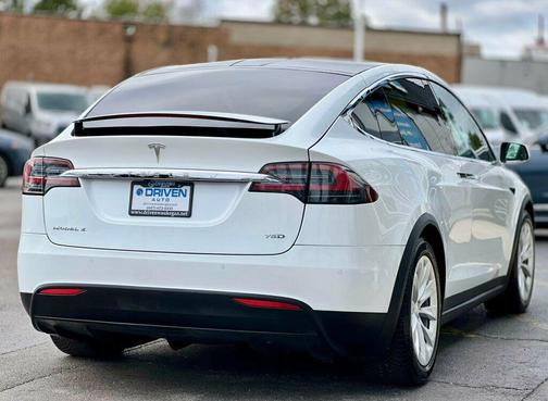 2017 Tesla Model X 75D AWD