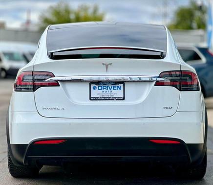 2017 Tesla Model X 75D AWD