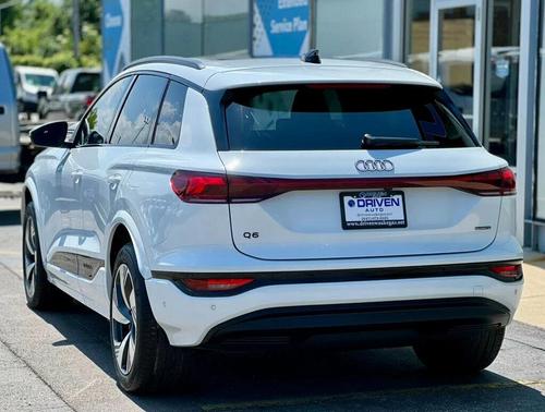 Glacier White Metallic 2025 Audi Q6 e-tron Premium Plus quattro