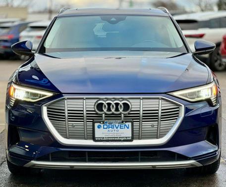 2021 Audi e-tron Premium