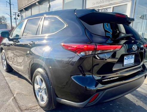 2023 Toyota Highlander LE
