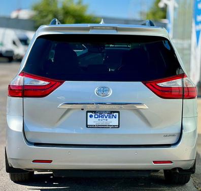2019 Toyota Sienna Limited Premium