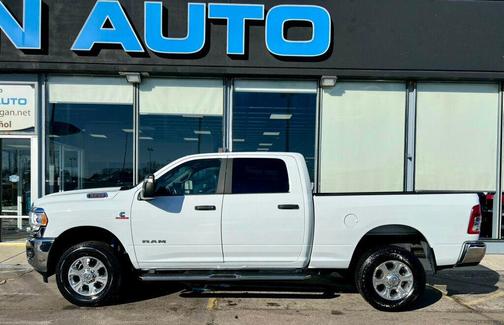 2024 RAM 2500 Big Horn 4x4 Crew Cab 6'4' Box