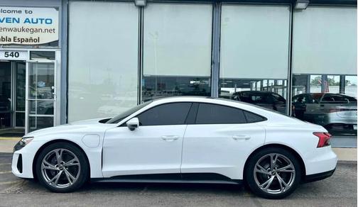 Ibis White 2022 Audi e-tron GT Premium Plus
