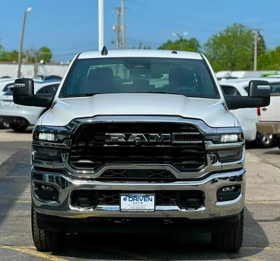 Bright White Clearcoat 2026 RAM 2500 Big Horn 4x4 Crew Cab 6'4' Box