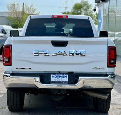 Bright White Clearcoat 2026 RAM 2500 Big Horn 4x4 Crew Cab 6'4' Box