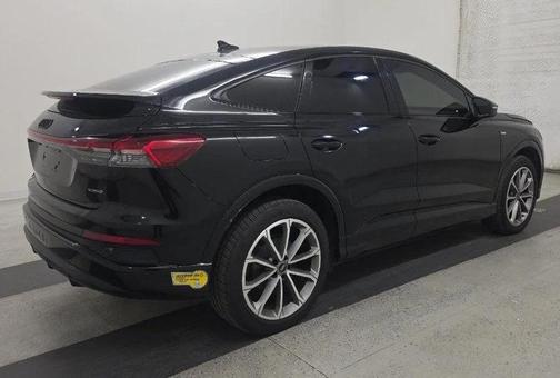 Mythos Black Metallic 2022 Audi Q4 e-tron Sportback Prestige 50 quattro