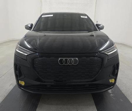 Mythos Black Metallic 2022 Audi Q4 e-tron Sportback Prestige 50 quattro