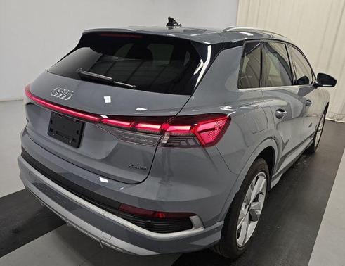 2023 Audi Q4 e-tron Premium Plus 50 quattro
