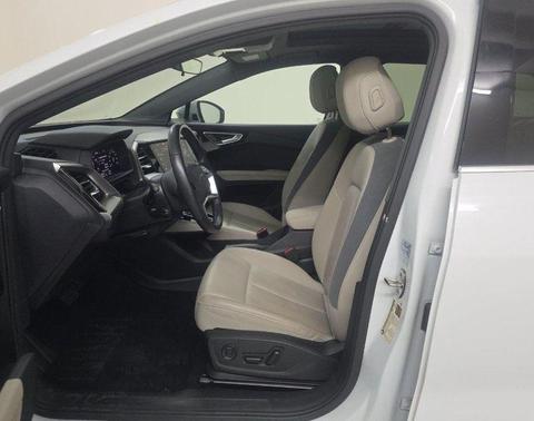 Glacier White Metallic 2023 Audi Q4 e-tron Premium 50 quattro