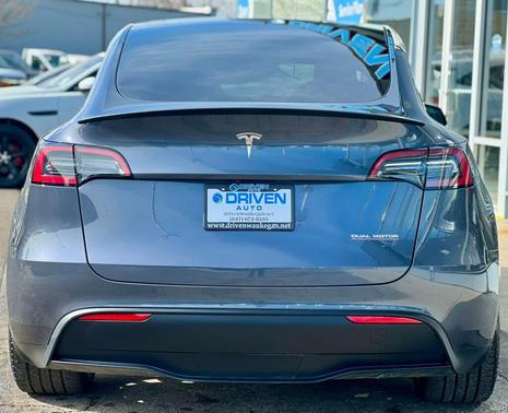 2023 Tesla Model Y Performance AWD