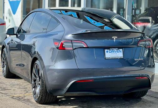 2023 Tesla Model Y Performance AWD