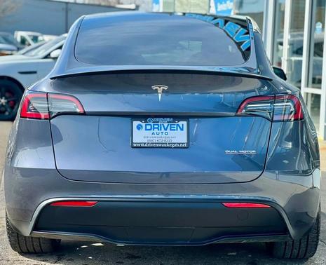 2023 Tesla Model Y Performance AWD