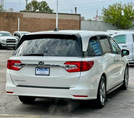 White Diamond Pearl 2018 Honda Odyssey EX-L