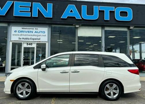 White Diamond Pearl 2018 Honda Odyssey EX-L