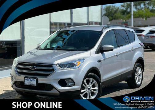 Ingot Silver Metallic 2017 Ford Escape SE